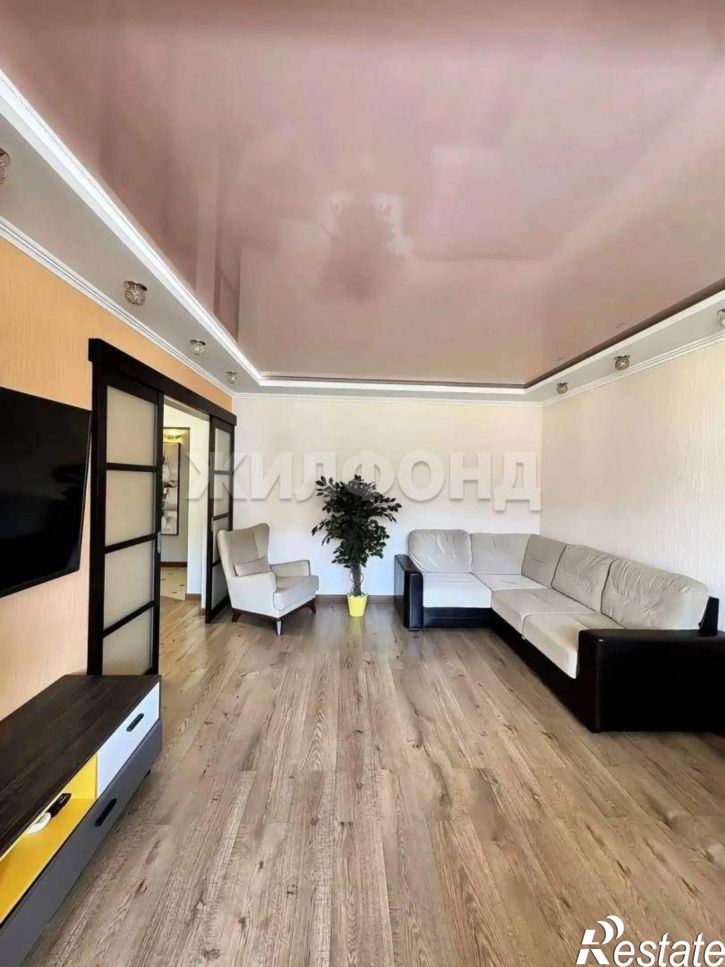 2-комн квартира Искры улица, д.66/5