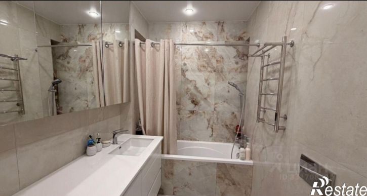 2-комн квартира ул Юных Ленинцев, 10,  д. 10
