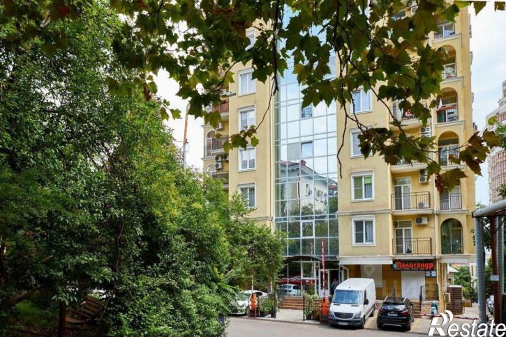3-комн квартира ул Цюрупы, 4,  д. 4