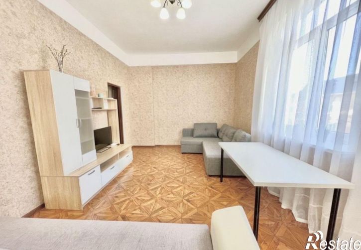 2-комн квартира ул Бытха, 8Ж,  д. 8Ж