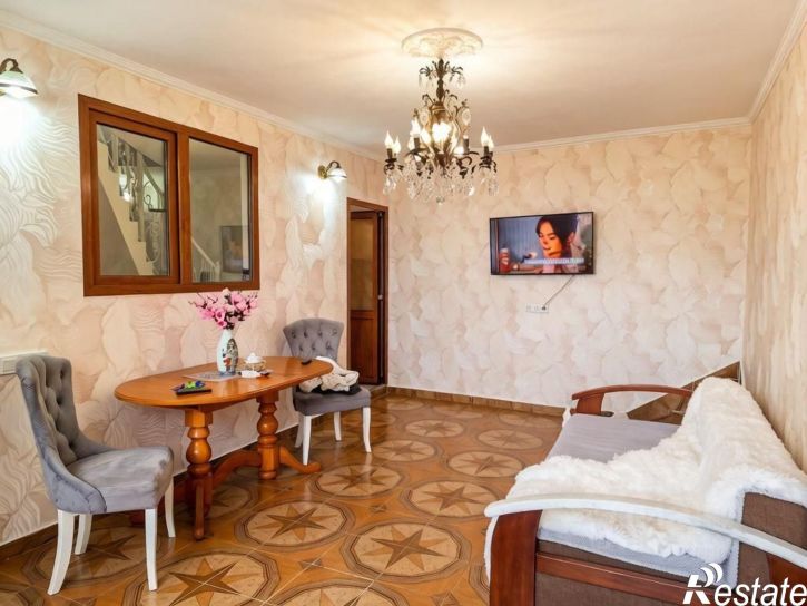 3-комн квартира ул Дмитриевой, 32Б/1,  д. 32Б/1