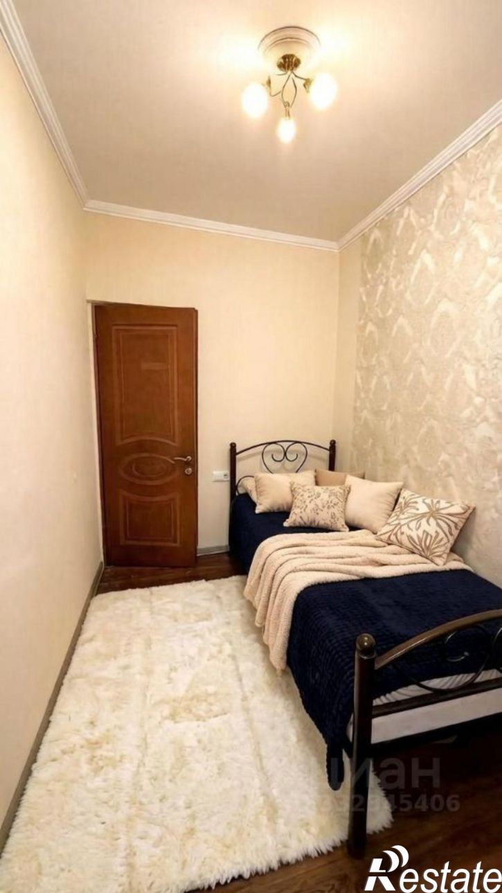 3-комн квартира ул Дмитриевой, 32Б/1,  д. 32Б/1