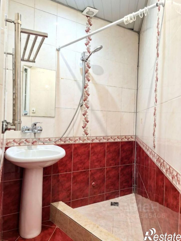 3-комн квартира ул Дмитриевой, 32Б/1,  д. 32Б/1