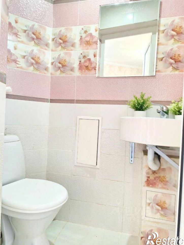 3-комн квартира ул Дмитриевой, 32Б/1,  д. 32Б/1
