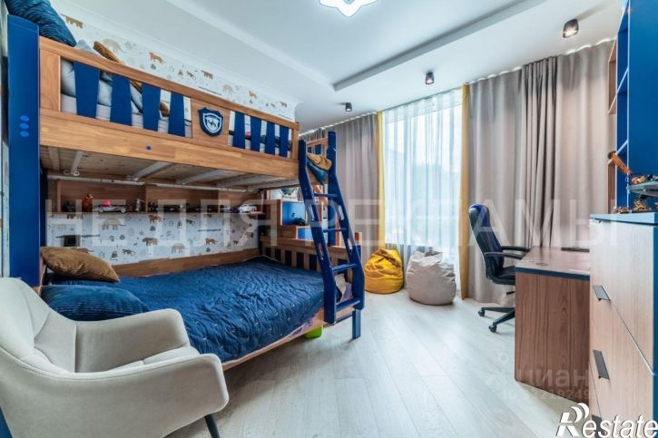 3-комн квартира ул Гагринская, 10,  д. 10