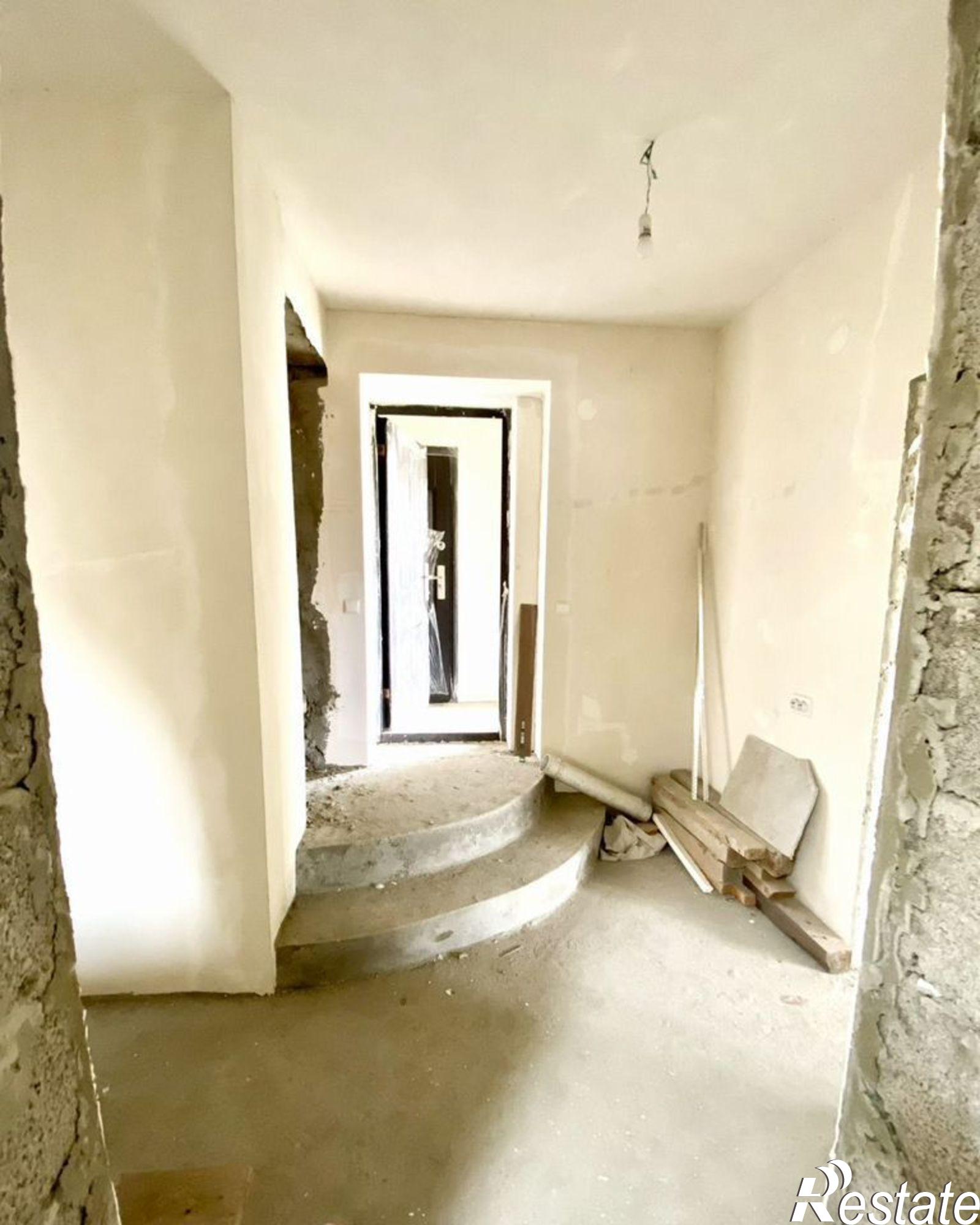 Купить гараж, место в паркинге за 2 800 020 рублей на пер Павлова, 22