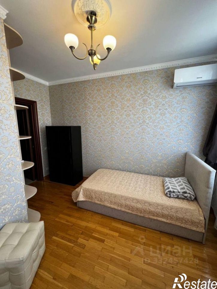 3-комн квартира ул Клубничная, 32А,  д. 32А