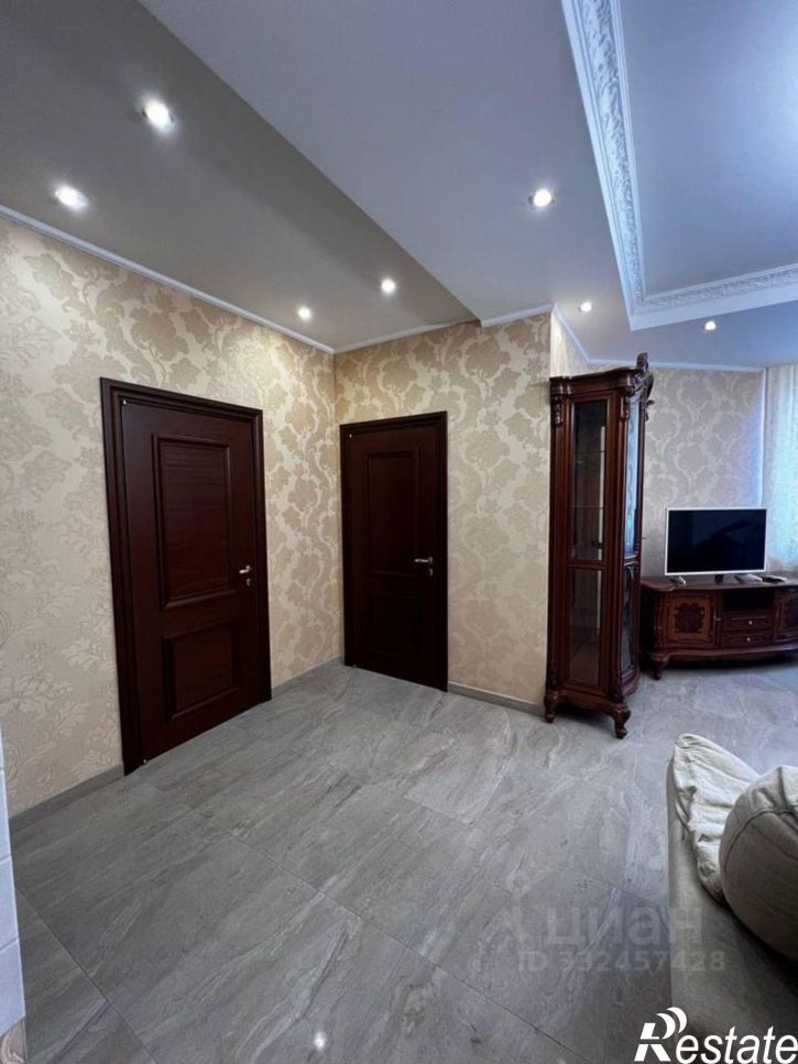 3-комн квартира ул Клубничная, 32А,  д. 32А