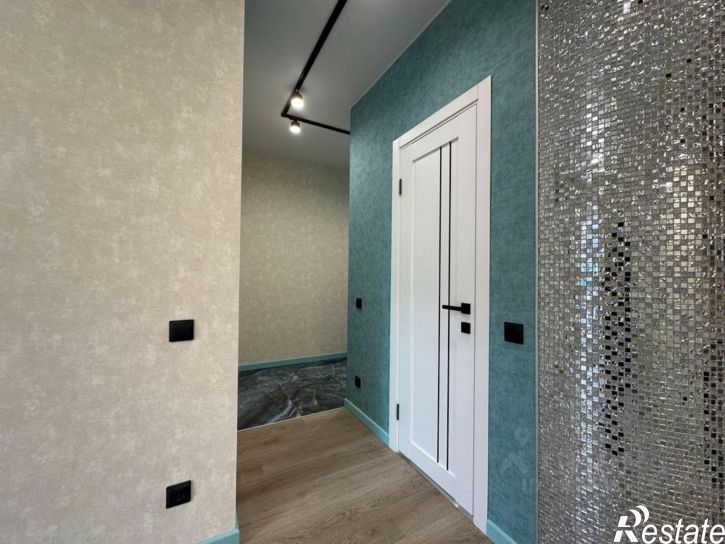 2-комн квартира улица Искры, 88к6