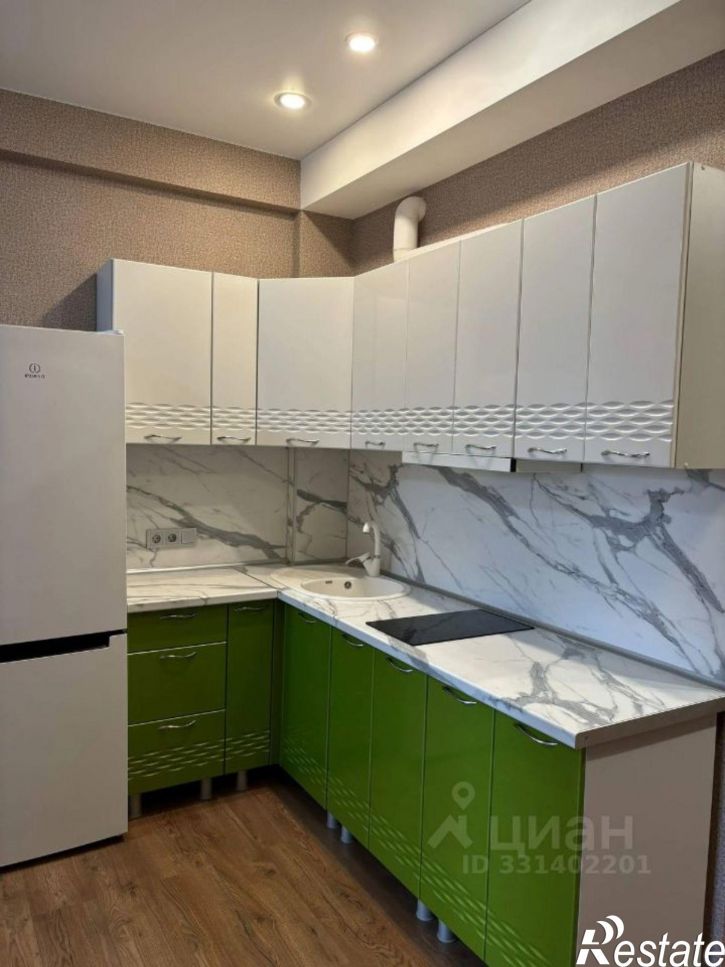 1-комн квартира ул Платановая, 15Б,  д. 15Б