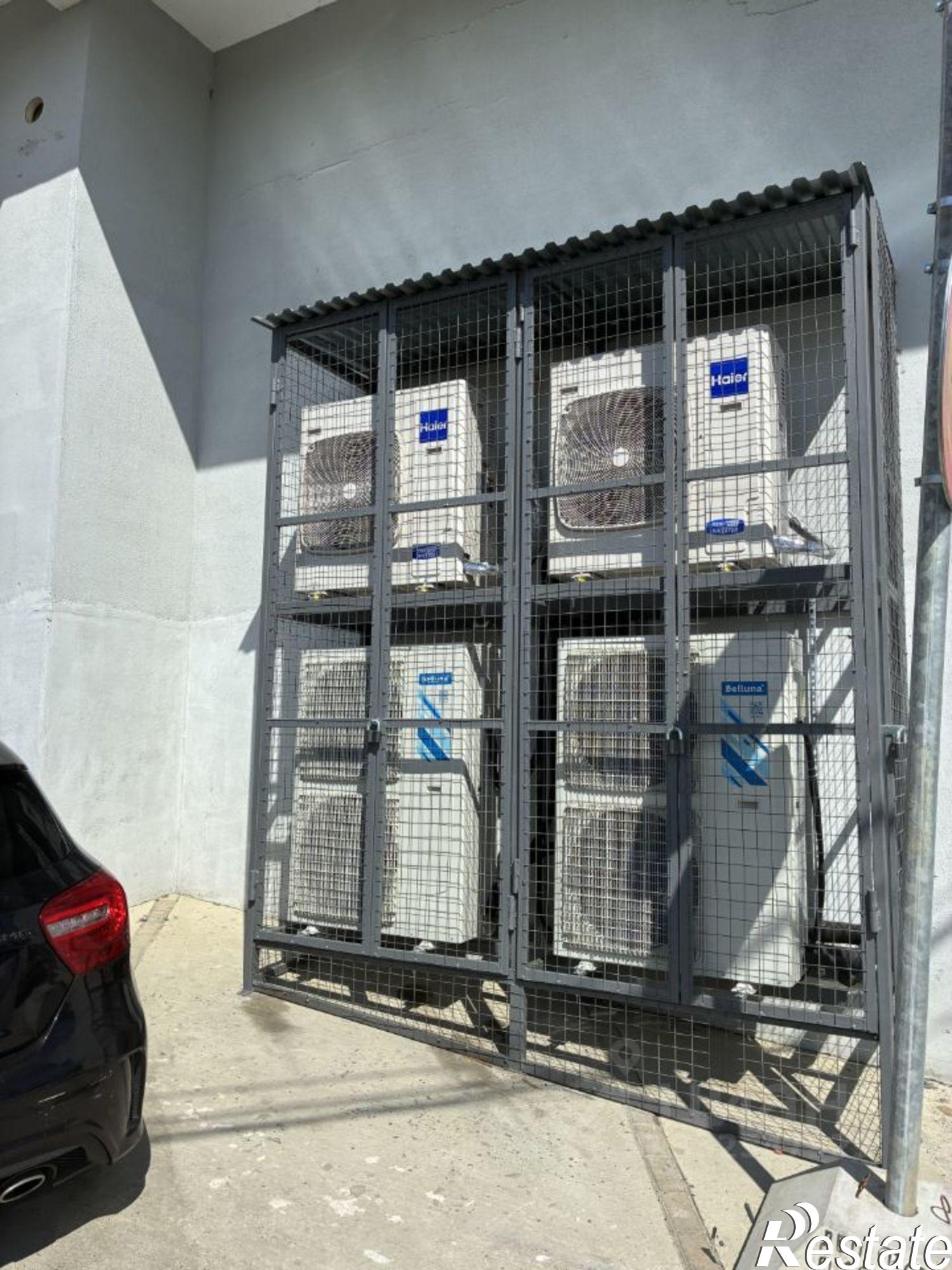 Купить торговое помещение за 82 000 000 рублей на ул Троицкая, 78А
