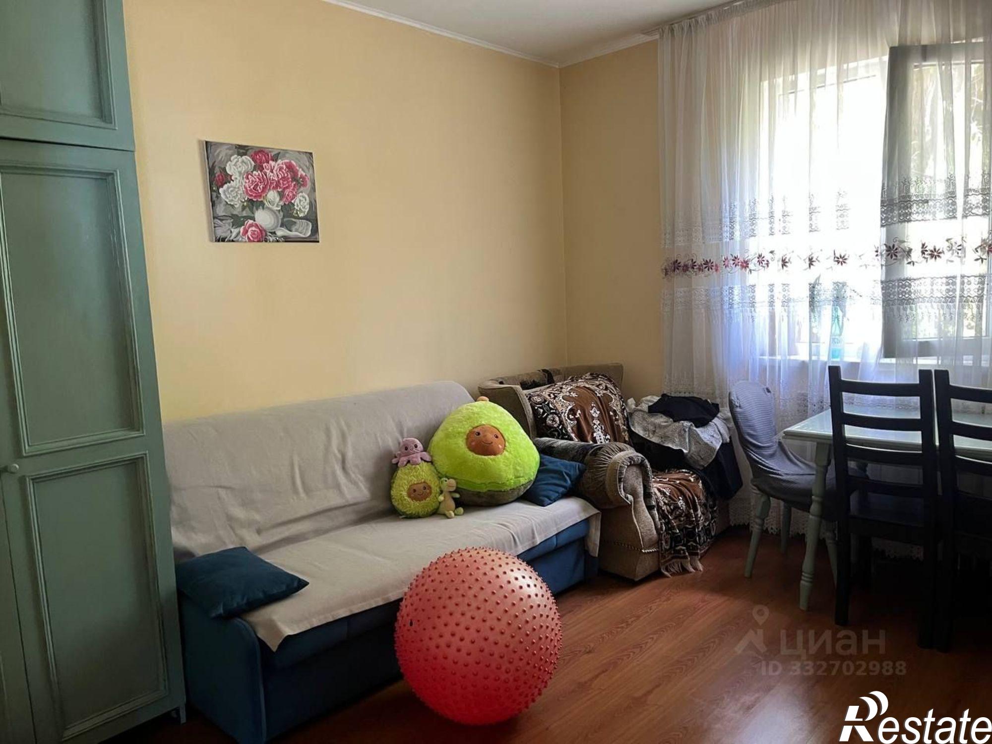 Купить дачу, дом, коттедж за 22 500 000 рублей на ул Звездная, 38