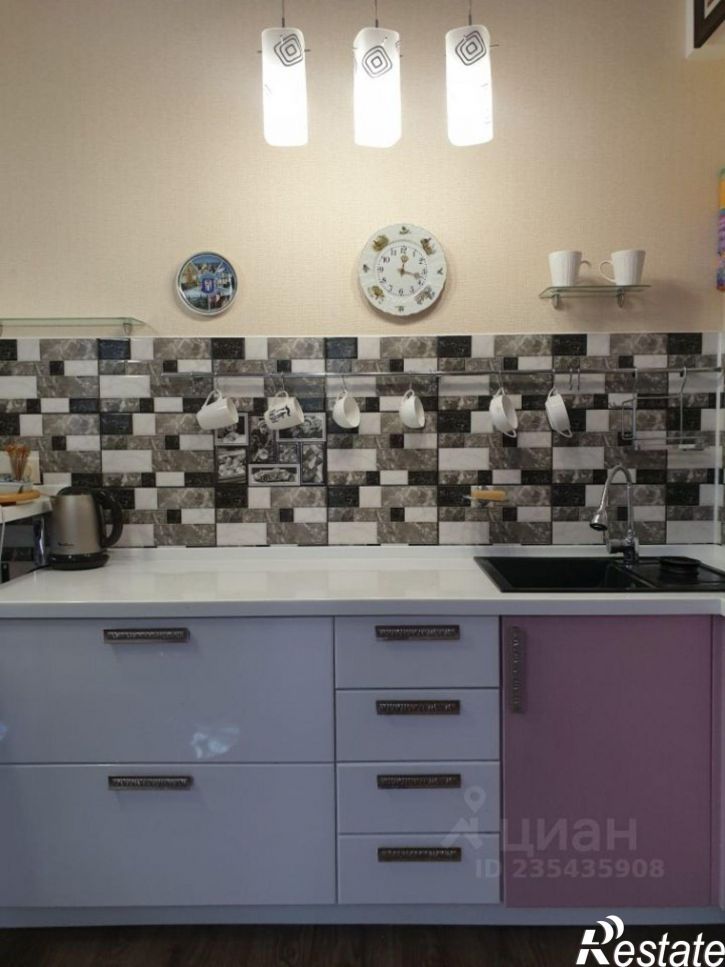 2-комн квартира ул Сухумское шоссе, 13/7,  д. 13/7