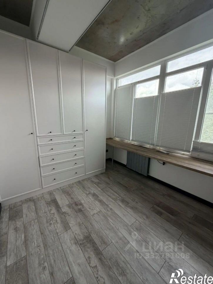2-комн квартира ул Альпийская, 90/4,  д. 90/4