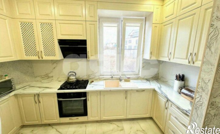 3-комн квартира Тамбовский пер, 10/3,  д. 10/3