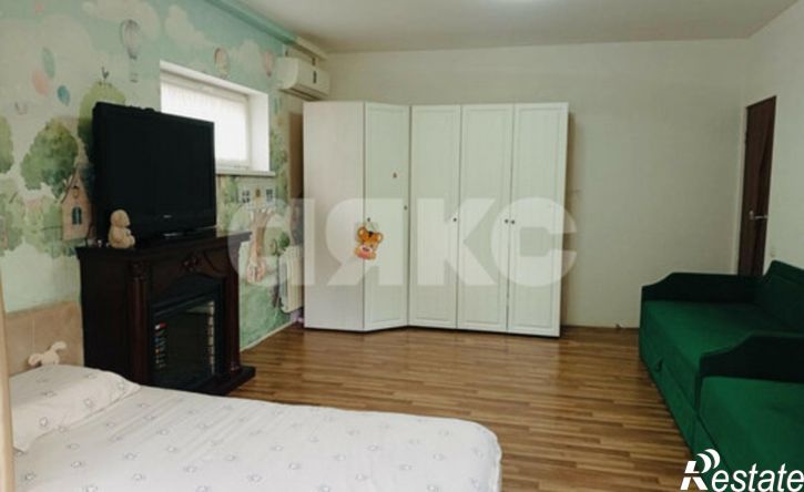 2-комн квартира ул Глазунова, 1,  д. 1