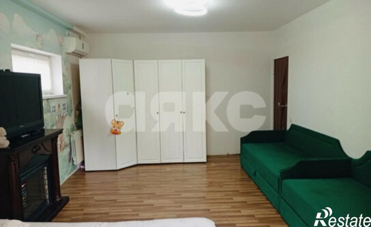 2-комн квартира ул Глазунова, 1,  д. 1