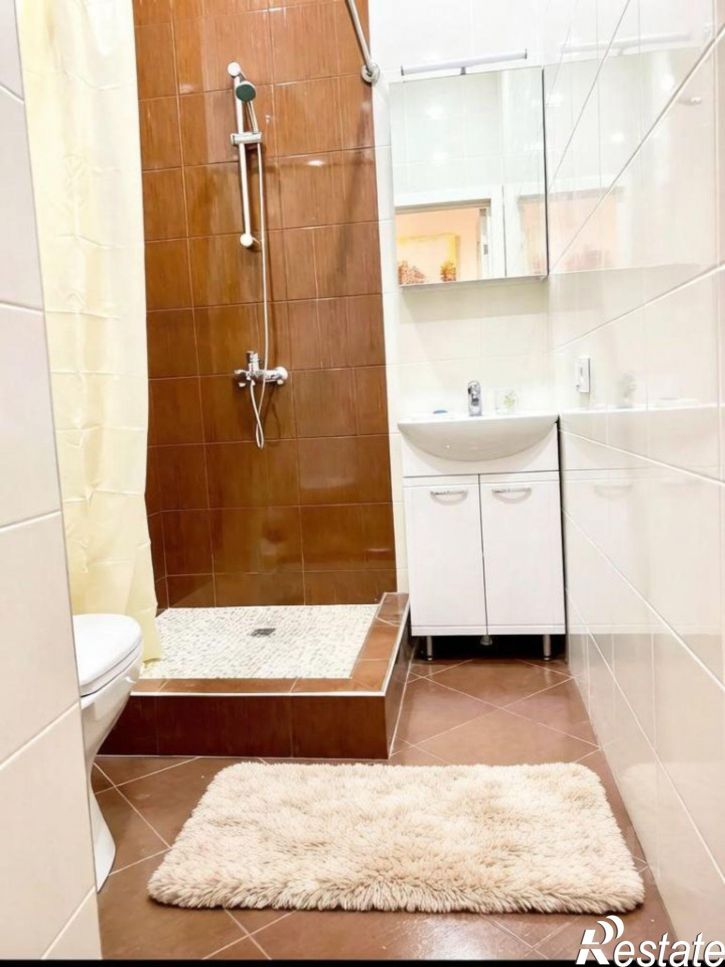 2-комн квартира ул Чайкиной, 9/3,  д. 9/3