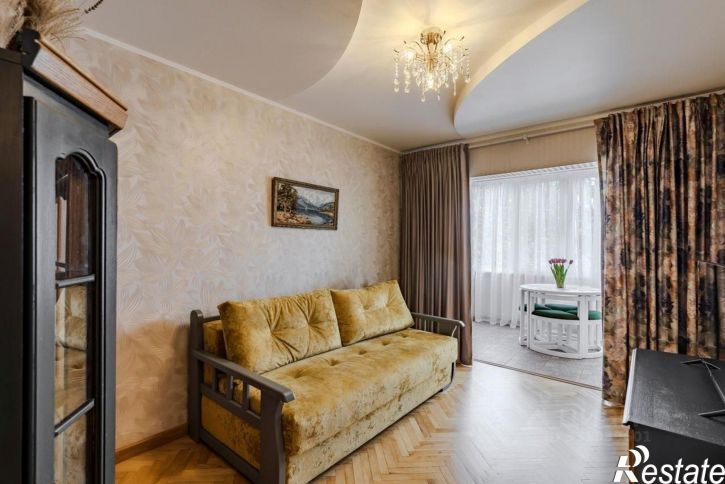 2-комн квартира ул Абрикосовая, 8,  д. 8