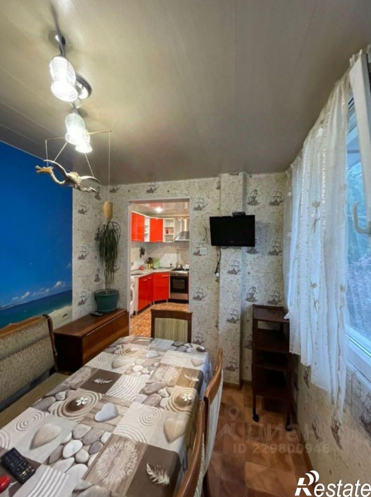 3-комн квартира ул Учительская, 28,  д. 28