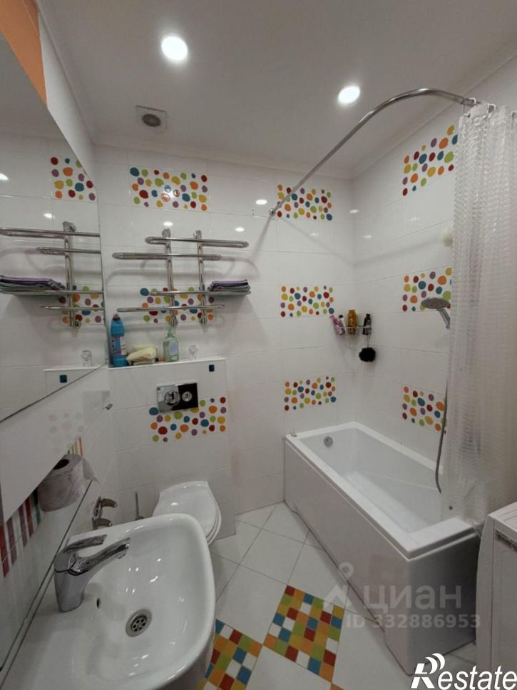 3-комн квартира ул Параллельная, 9/10В,  д. 9/10В