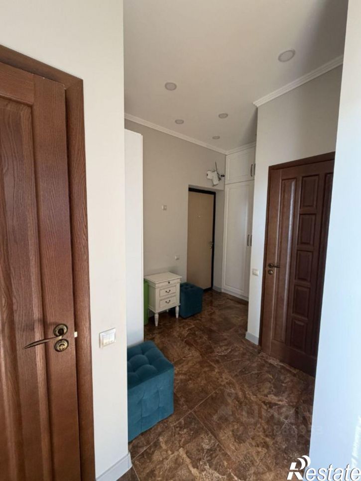 3-комн квартира ул Параллельная, 9/10В,  д. 9/10В