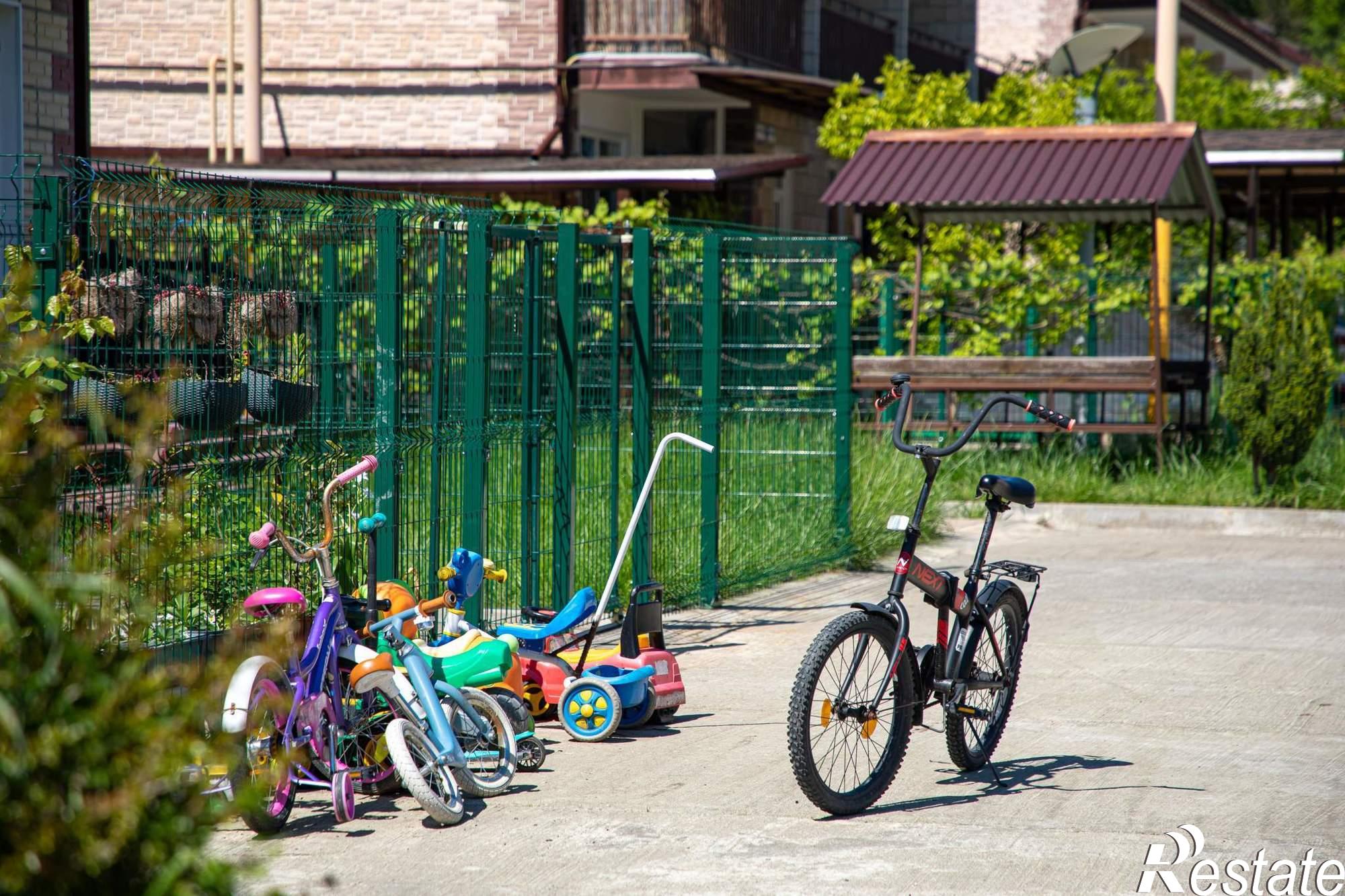Купить дачу, дом, коттедж за 27 900 000 рублей на Романтиков улица, д.37В9