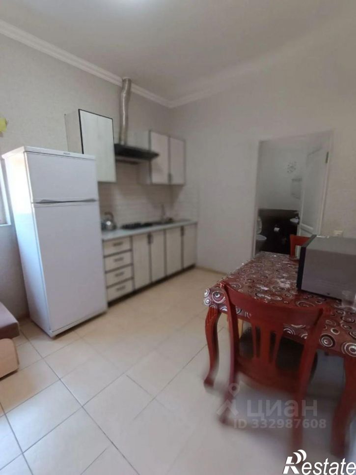 3-комн квартира ул Кирова, 15,  д. 15