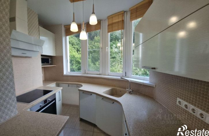 3-комн квартира ул Коммунальная, 41Б,  д. 41Б