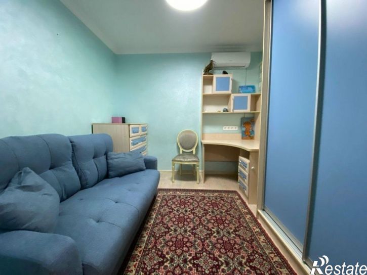 4-комн квартира ул Благодатная, 57,  д. 57