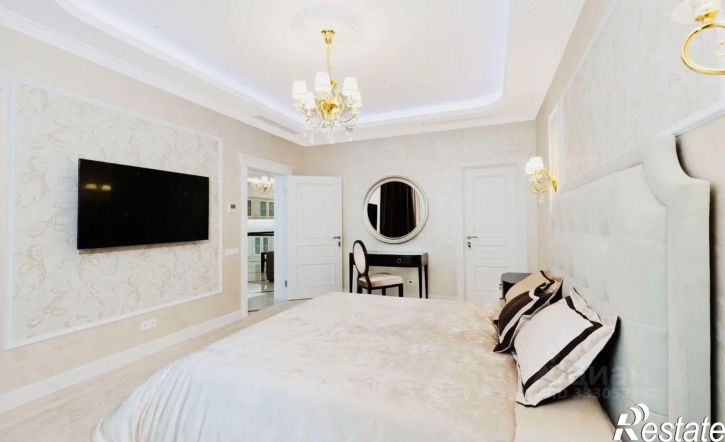 3-комн квартира ул Гагринская, 10,  д. 10
