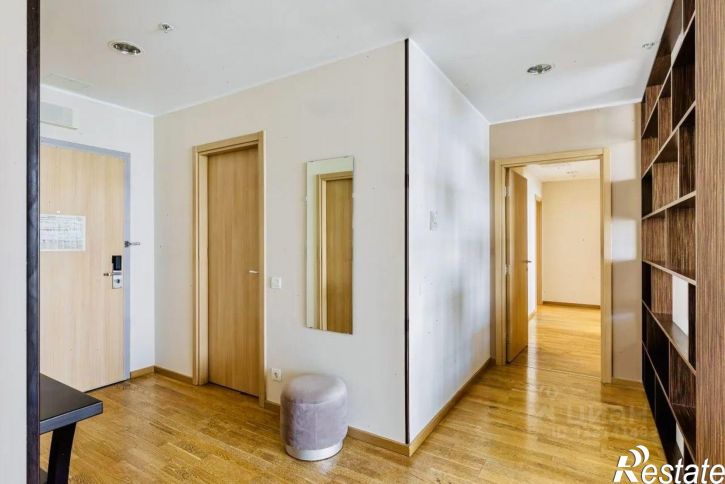 3-комн квартира ул Орджоникидзе, 11,  д. 11