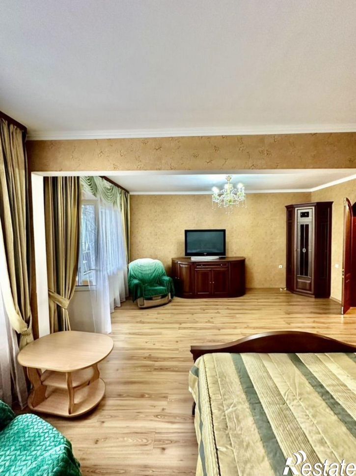 3-комн квартира ул Санаторная, 23,  д. 23