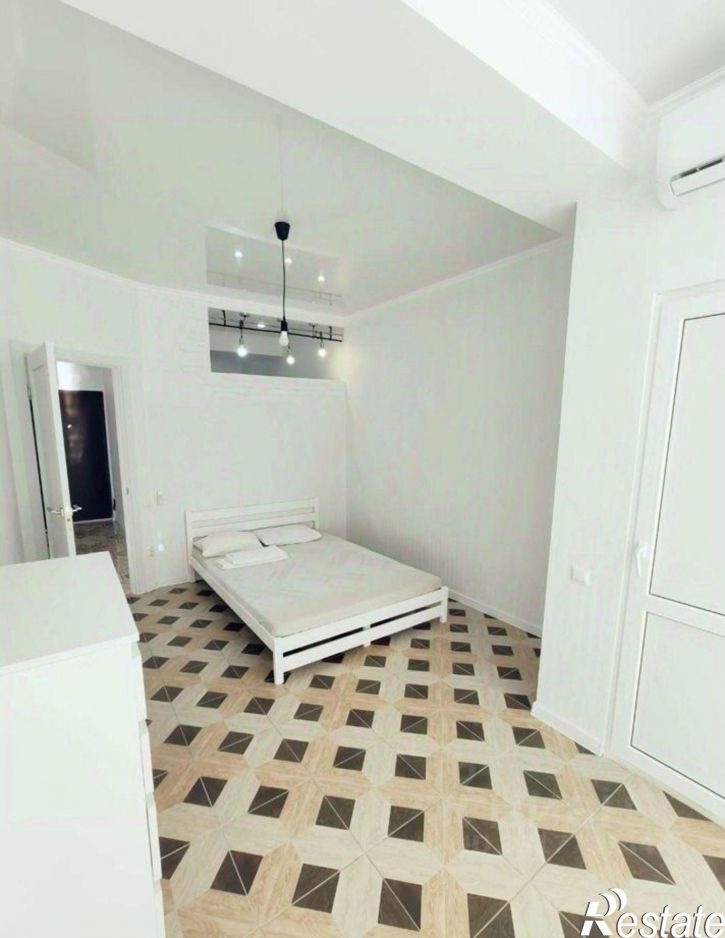 2-комн квартира ул Параллельная, 10,  д. 10