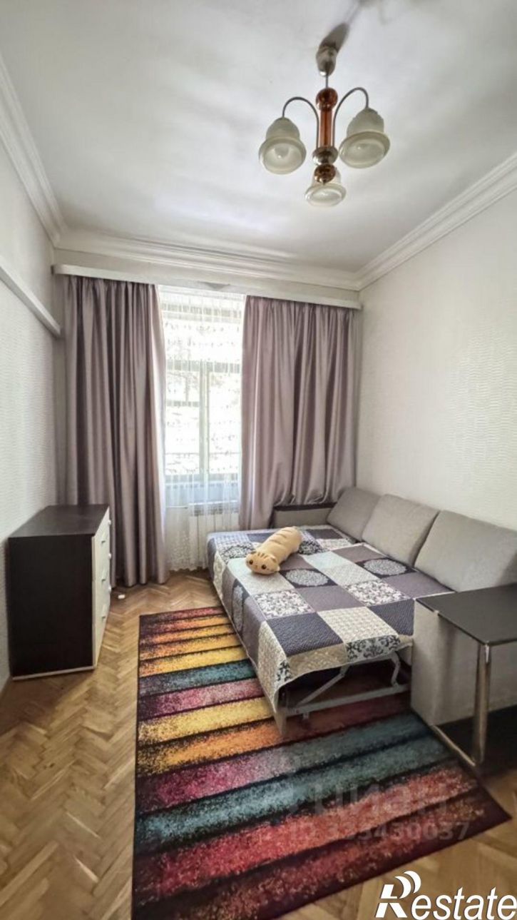 2-комн квартира ул Ялтинская, 24,  д. 24