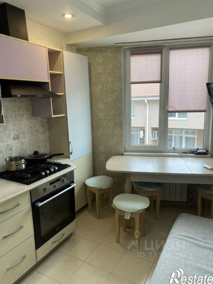 1-комн квартира ул Платановая, 15Б,  д. 15Б