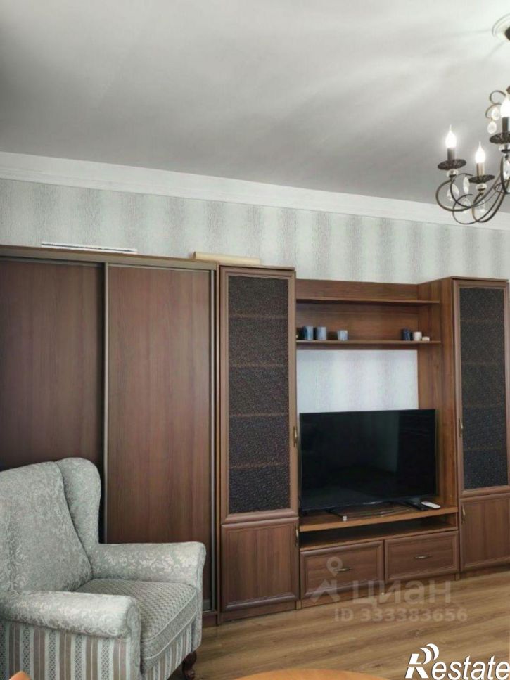 3-комн квартира ул Чебрикова, 42,  д. 42
