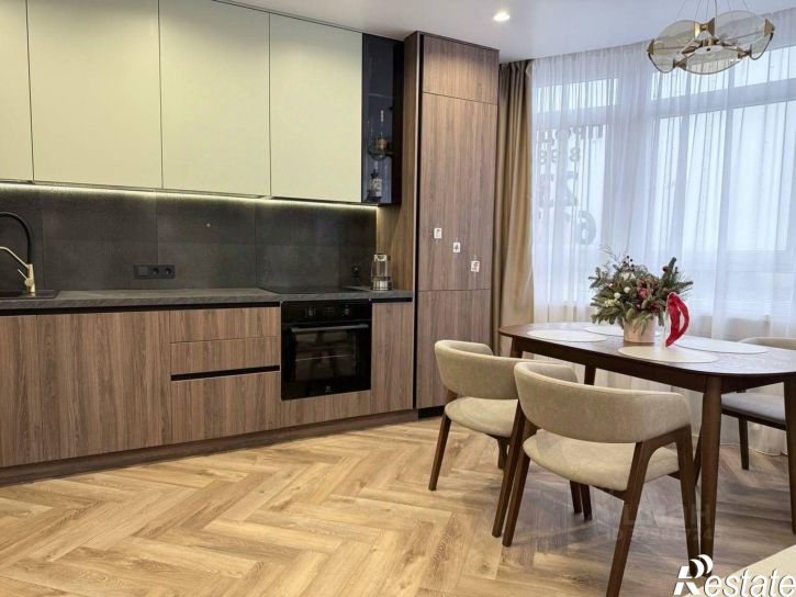 3-комн квартира Теневой переулок, 10А