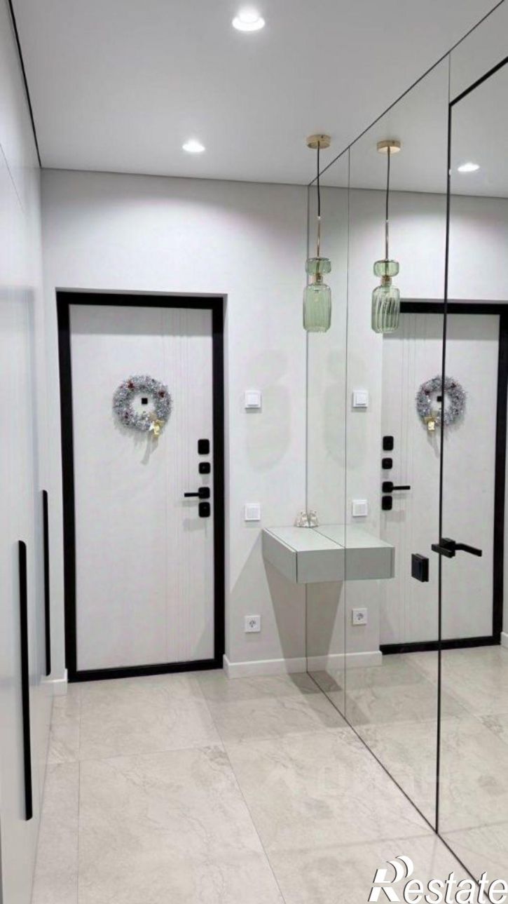 3-комн квартира Теневой переулок, 10А