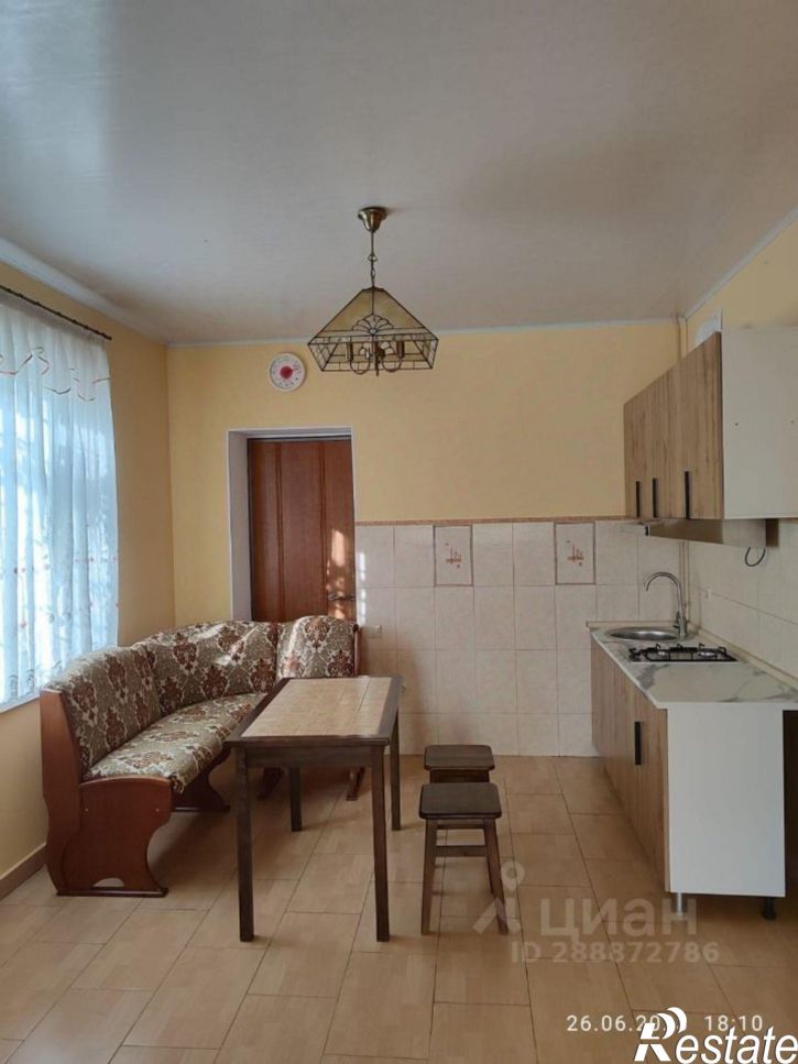 3-комн квартира ул Дагомысская, 42/3,  д. 42/3