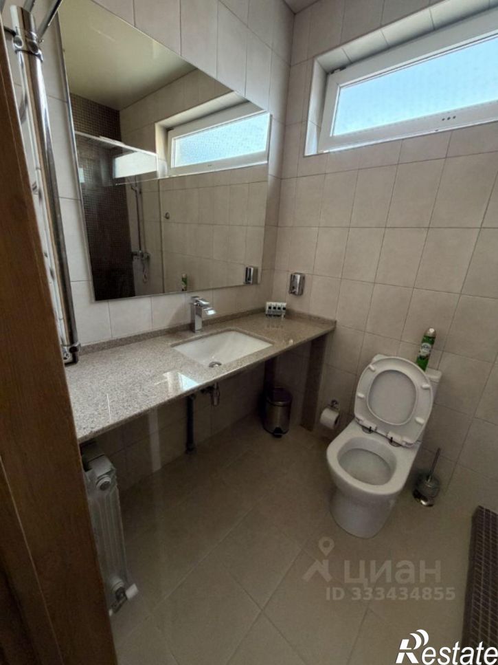 1-комн квартира улица Белых Акаций, 16,  д. 16