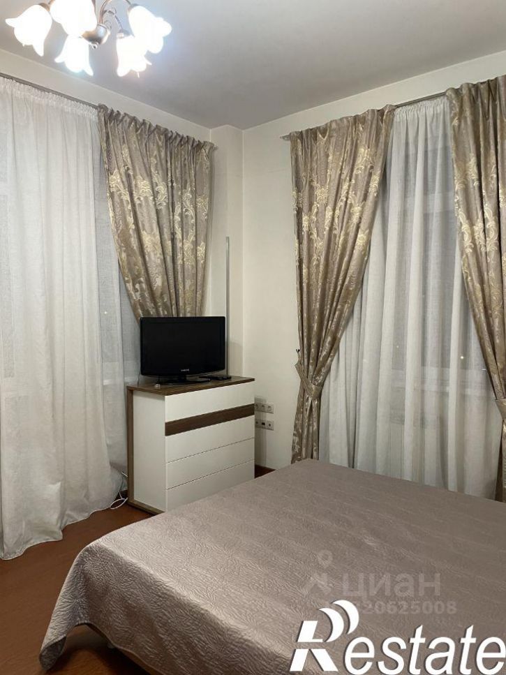 1-комн квартира Ударная улица, 3,  д. 3