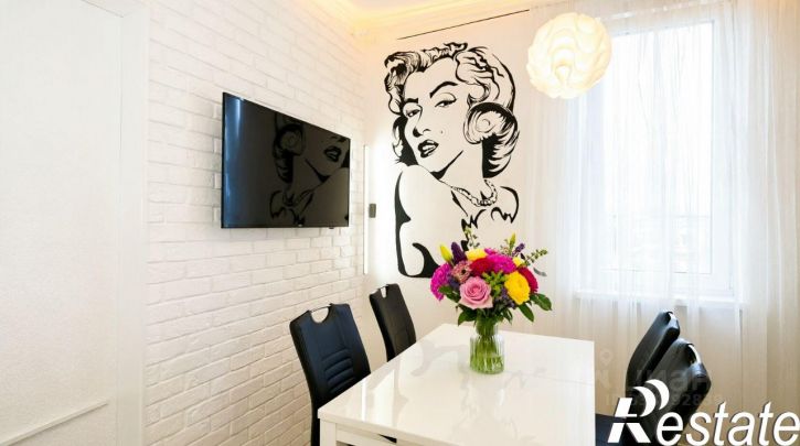 2-комн квартира Тростниковая улица, 35,  д. 35