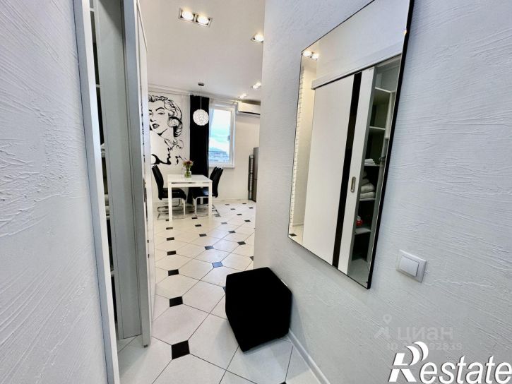 2-комн квартира Тростниковая улица, 35,  д. 35
