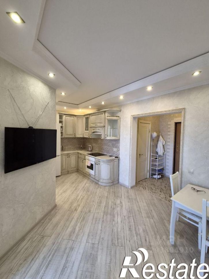 3-комн квартира улица Цюрупы, 32,  д. 32