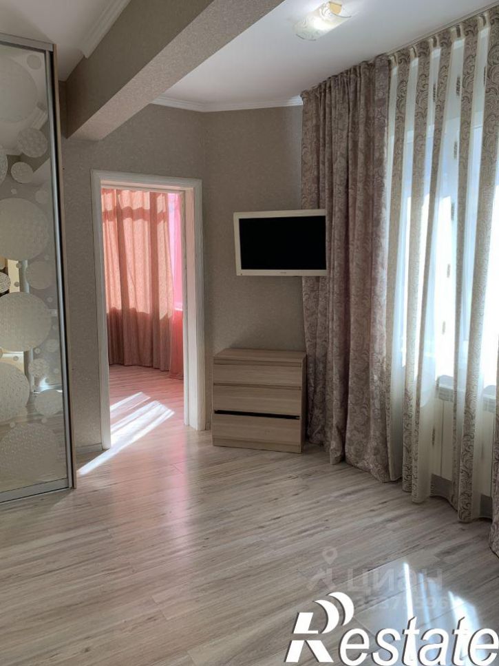 2-комн квартира Бамбуковая улица, 44Б,  д. 44Б