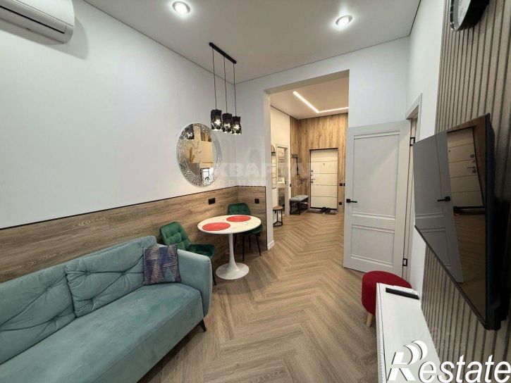 2-комн квартира Таврическая улица, 7 к6,  д. 7 к6
