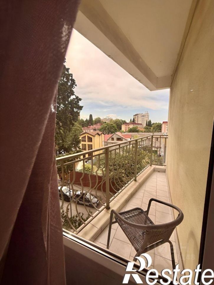 3-комн квартира улица Роз, 32А,  д. 32А