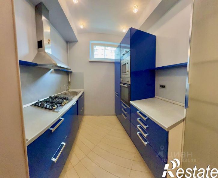 3-комн квартира улица Роз, 32А,  д. 32А