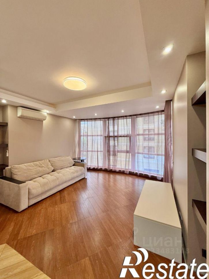 3-комн квартира улица Роз, 32А,  д. 32А